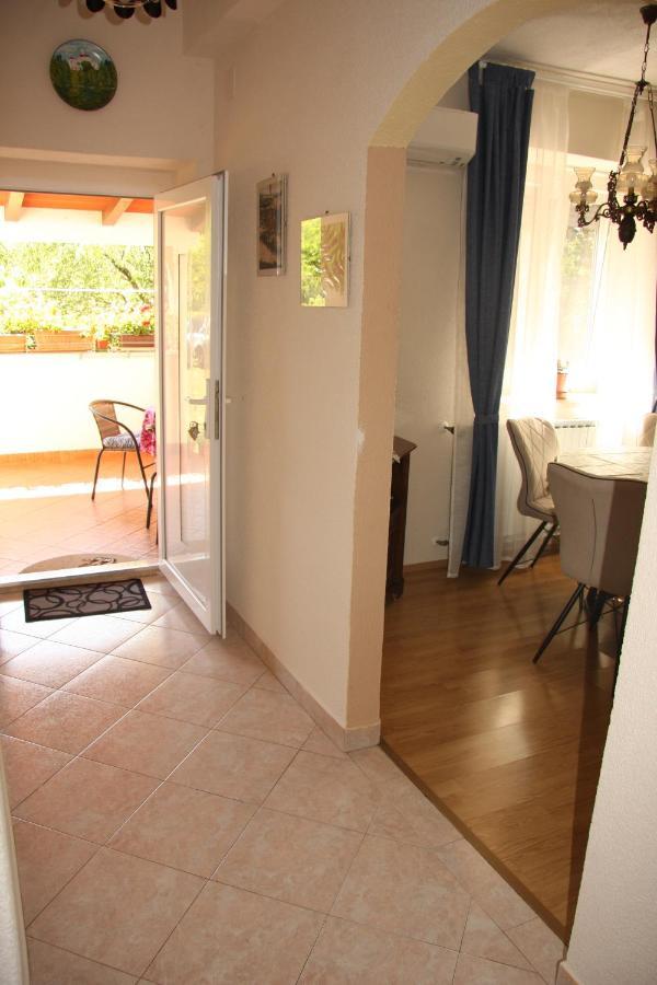 Apartman Rino Bašanija Екстериор снимка